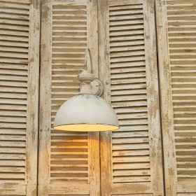 Vintage Wall Sconce with Elegant Design, Perfect for Adding Warmth and Charm to Your Home